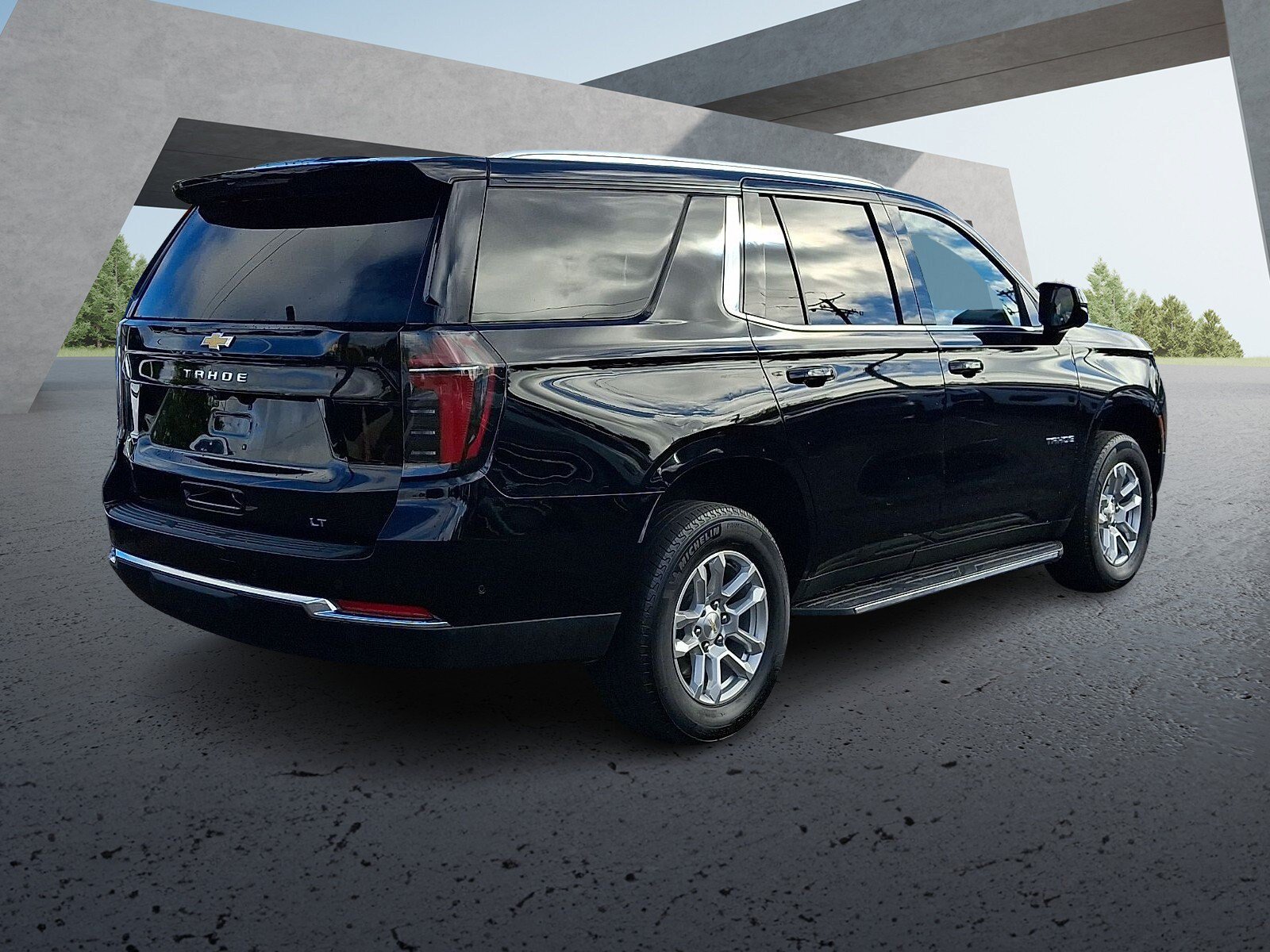 Used 2025 Chevrolet Tahoe LT AWD/4WD image 6
