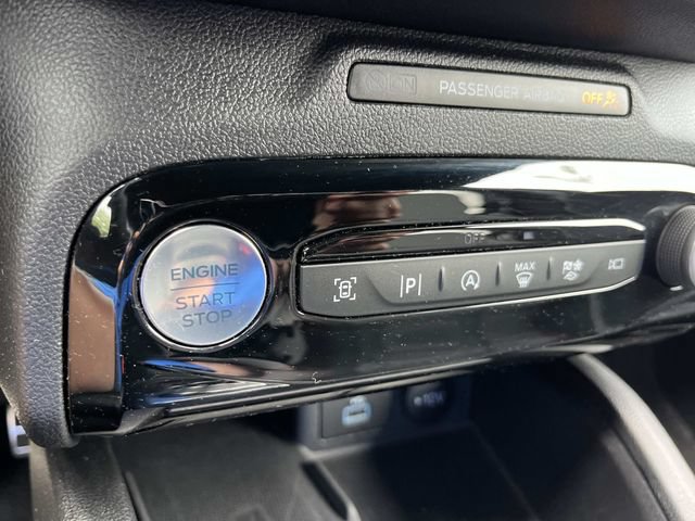 Used 2023 Ford Escape ST-Line Elite w/ Premium Technology Package AWD/4WD image 35