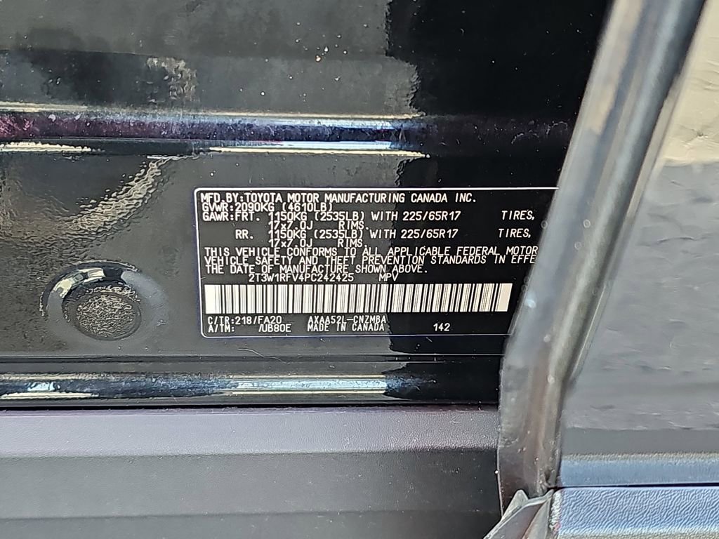 Used 2023 Toyota RAV4 XLE FWD image 38