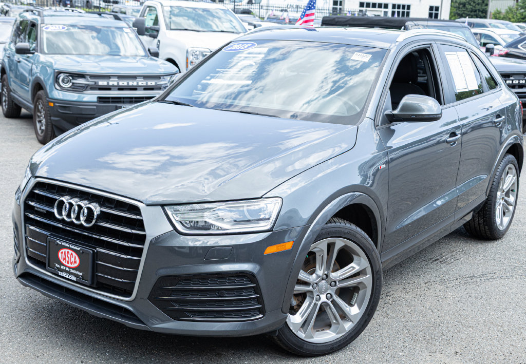 Used 2018 Audi Q3 2.0T Premium w/ Convenience Package AWD/4WD image 1