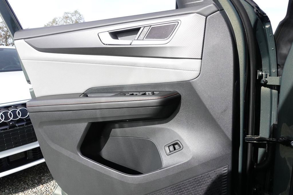 New 2026 Volkswagen Atlas Peak Edition image 16