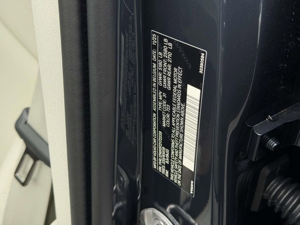 New 2026 Volvo V60 B5 Cross Country Plus w/ Protection Package Premier image 25