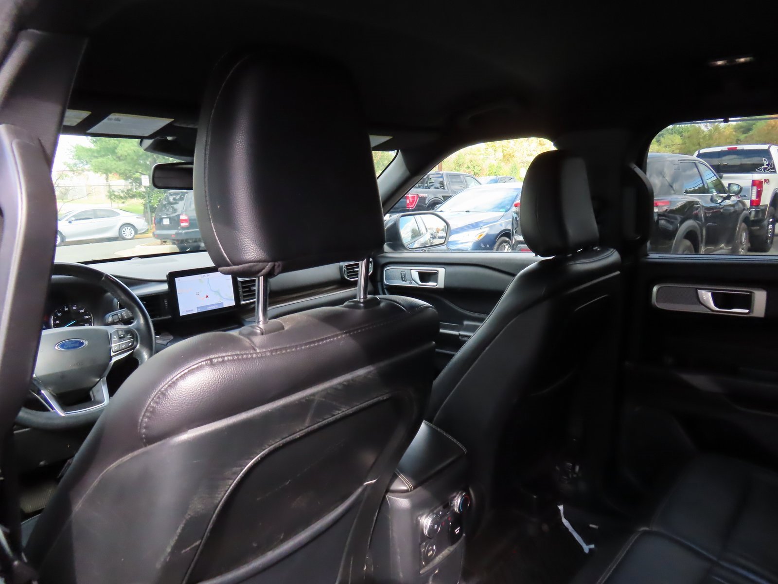 Used 2020 Ford Explorer Limited image 29