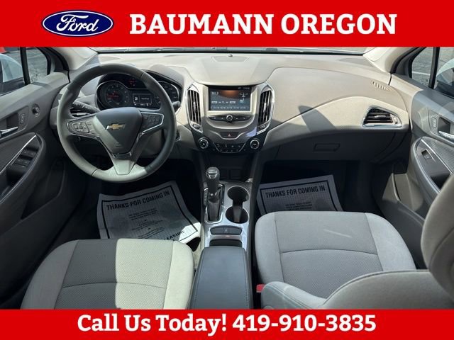 Used 2018 Chevrolet Cruze LT w/ Convenience Package FWD image 15