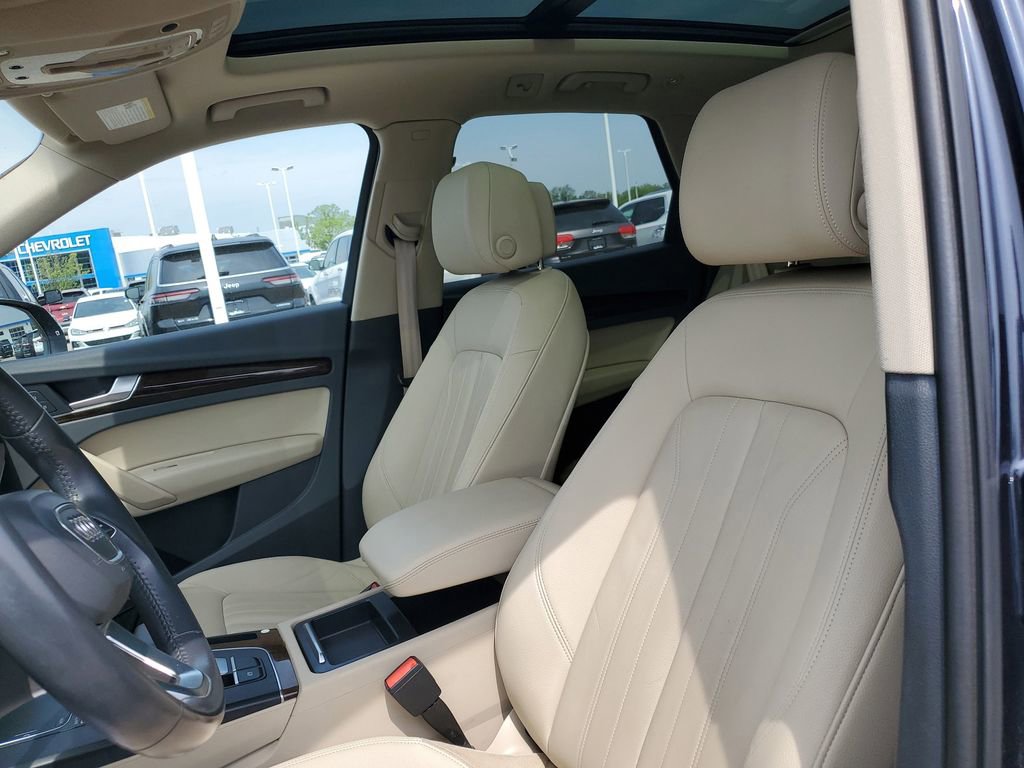 Used 2018 Audi Q5 2.0T Premium Plus w/ Premium Plus Package AWD/4WD image 6