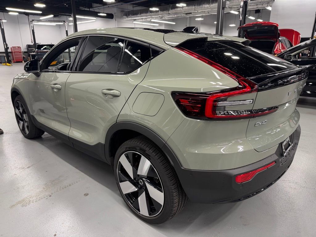 Used 2023 Volvo C40 P8 Recharge Ultimate image 2