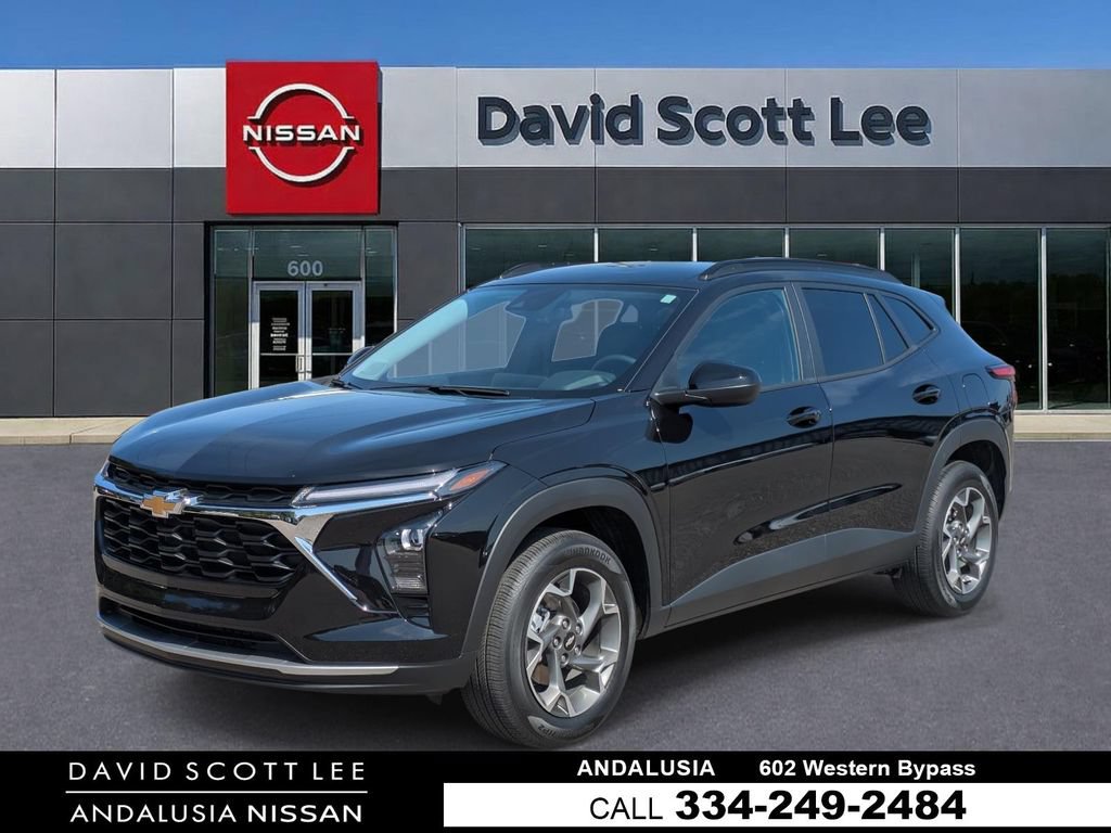 Used 2026 Chevrolet Trax LT w/ LT Convenience Package FWD image 1