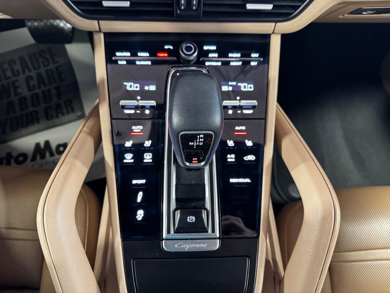 Used 2019 Porsche Cayenne AWD image 21