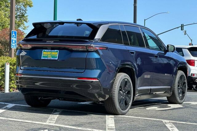 New 2025 Jeep Wagoneer Launch Edition image 4