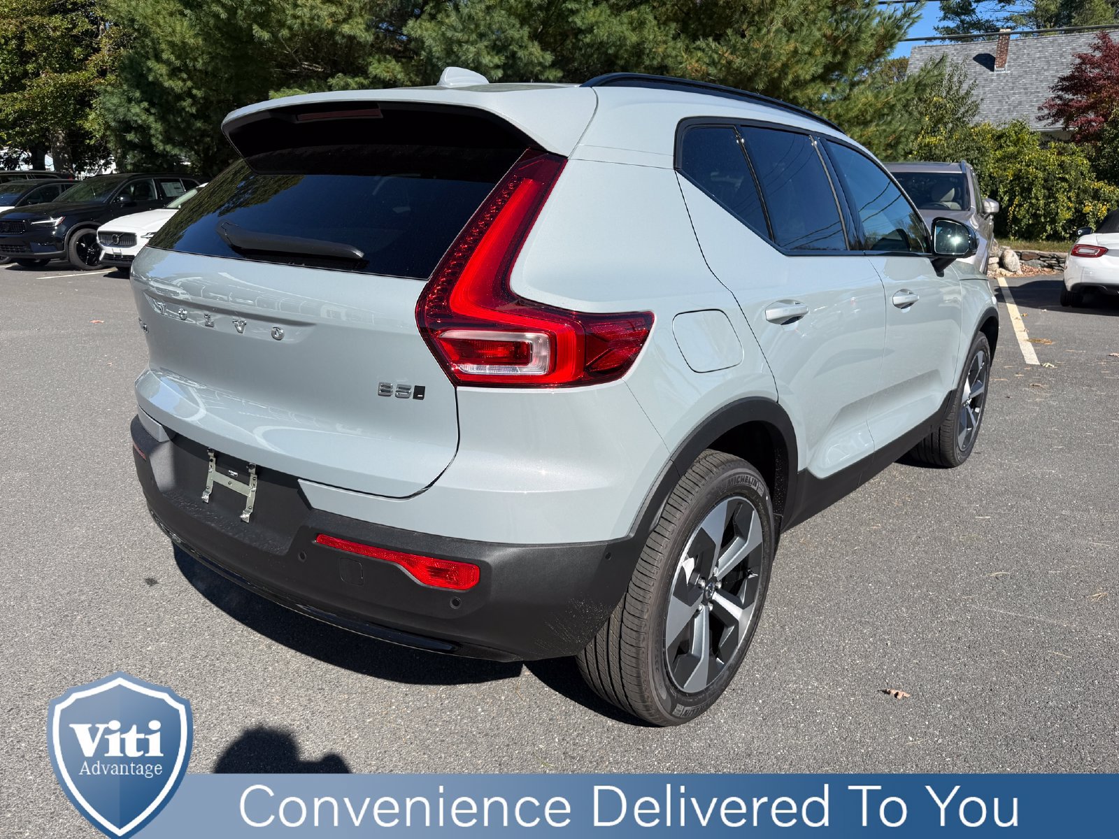 New 2026 Volvo XC40 B5 Plus w/ Protection Package Premier AWD/4WD image 8