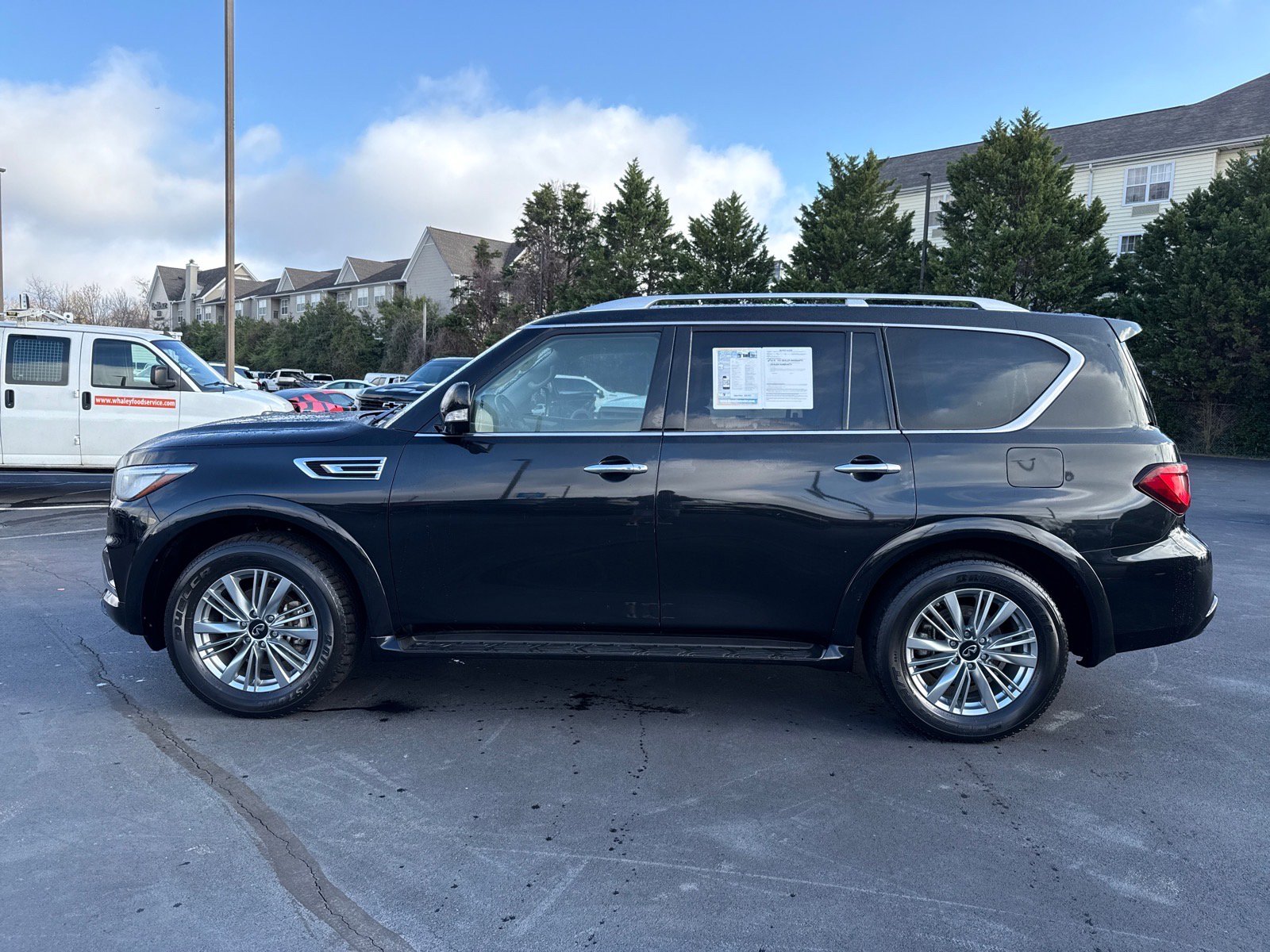 Used 2023 INFINITI QX80 Luxe w/ Cargo Package RWD image 6