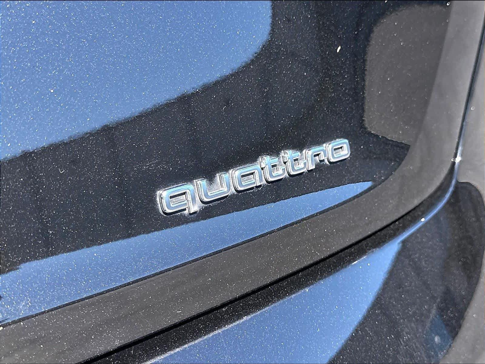 Used 2023 Audi e-tron Premium Plus w/ Premium Plus Package AWD/4WD image 11