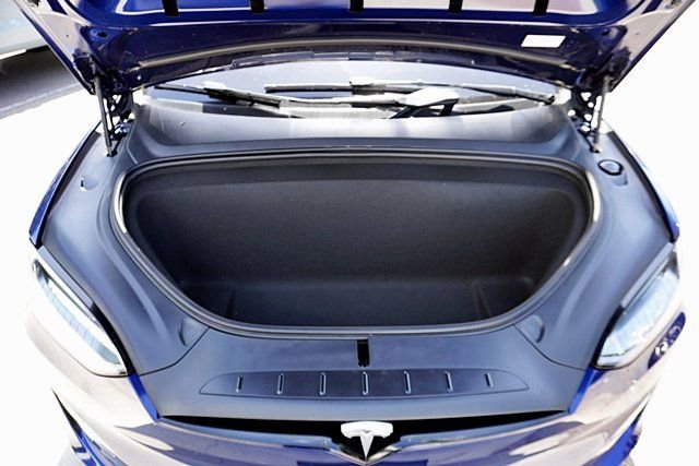Used 2023 Tesla Model X AWD/4WD image 43