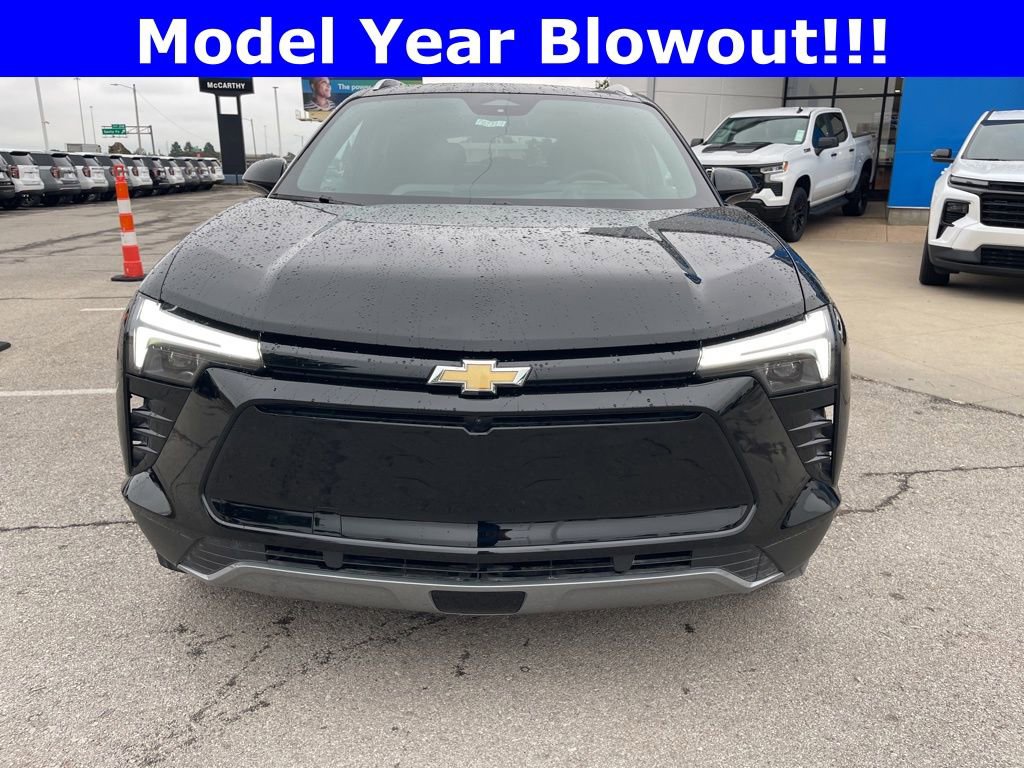 New 2024 Chevrolet Blazer EV LT image 8