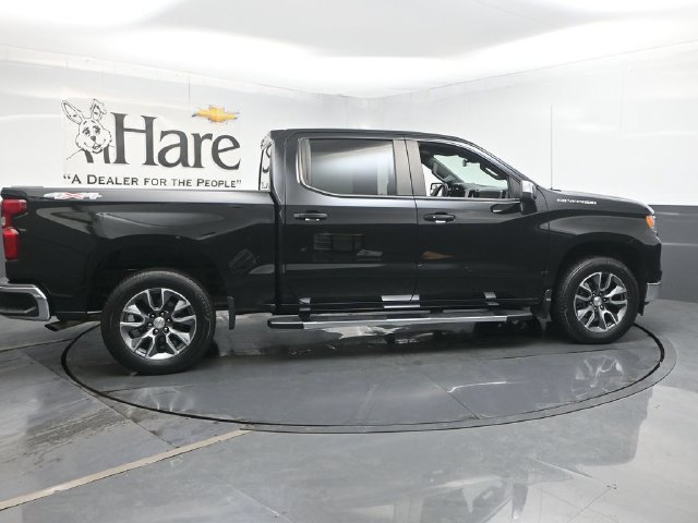 Used 2023 Chevrolet Silverado 1500 LT AWD/4WD image 41