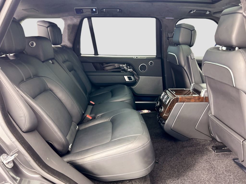 Used 2021 Land Rover Range Rover Long Wheelbase Autobiography image 21