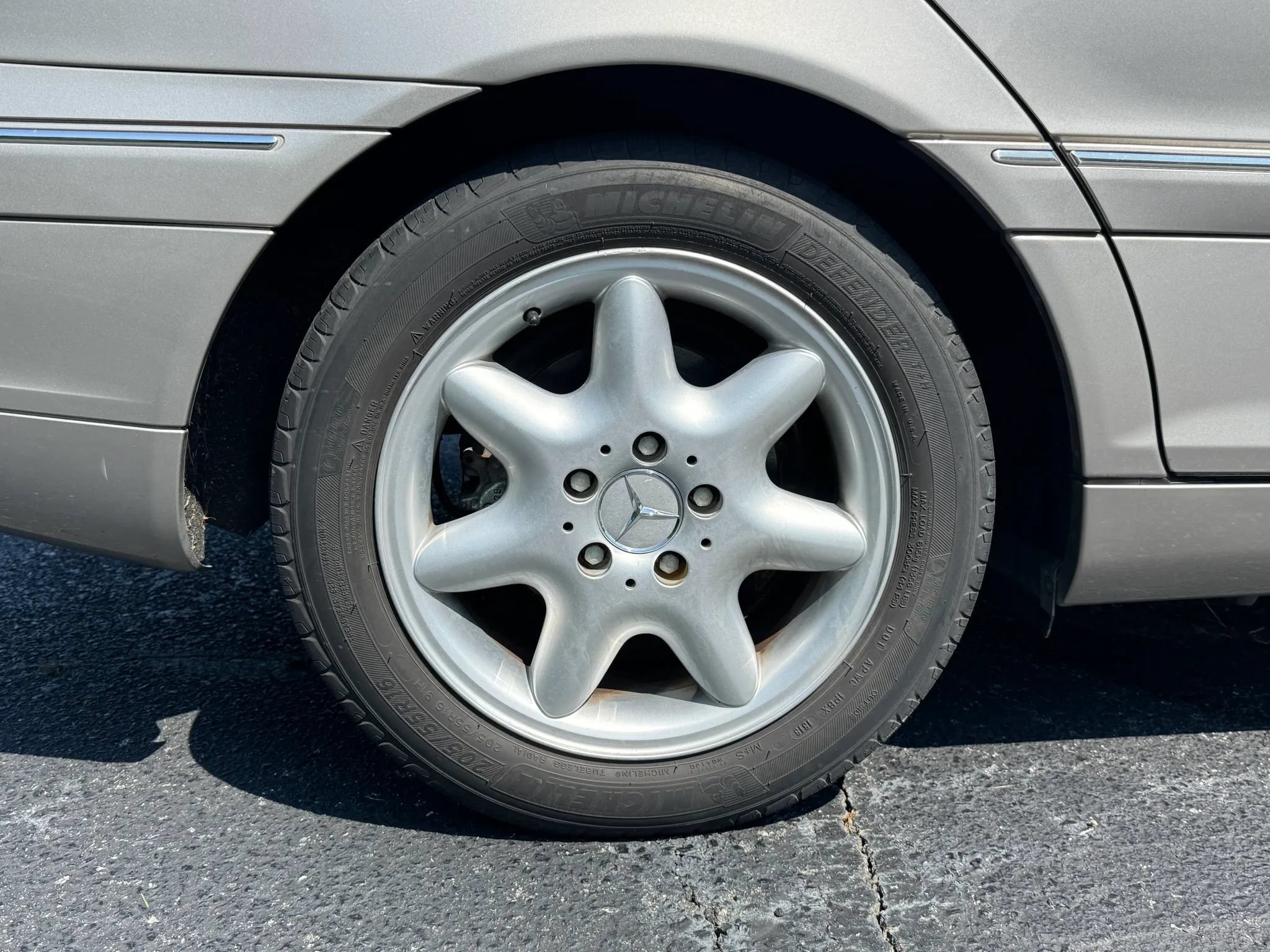 Used 2004 Mercedes-Benz C 240 Sedan image 8