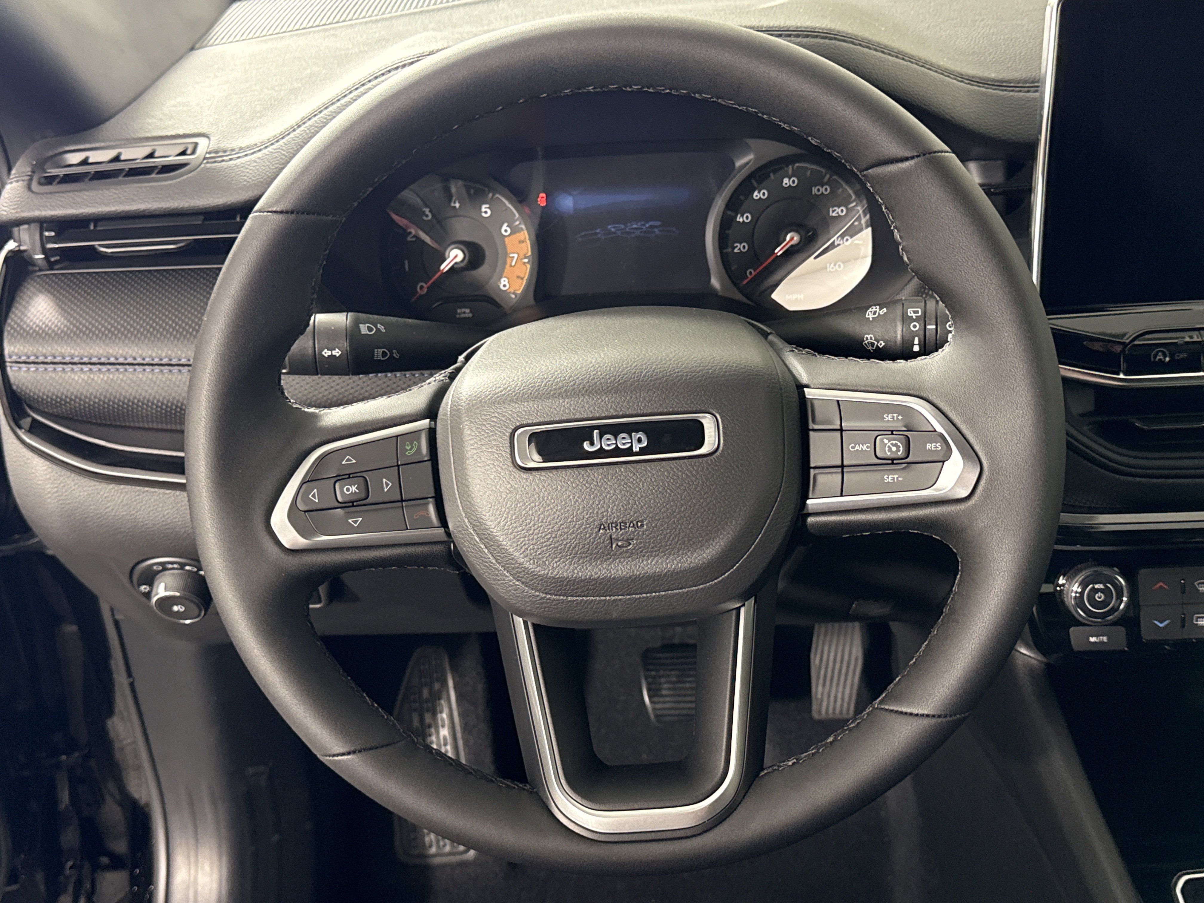 New 2026 Jeep Compass Latitude AWD/4WD image 16