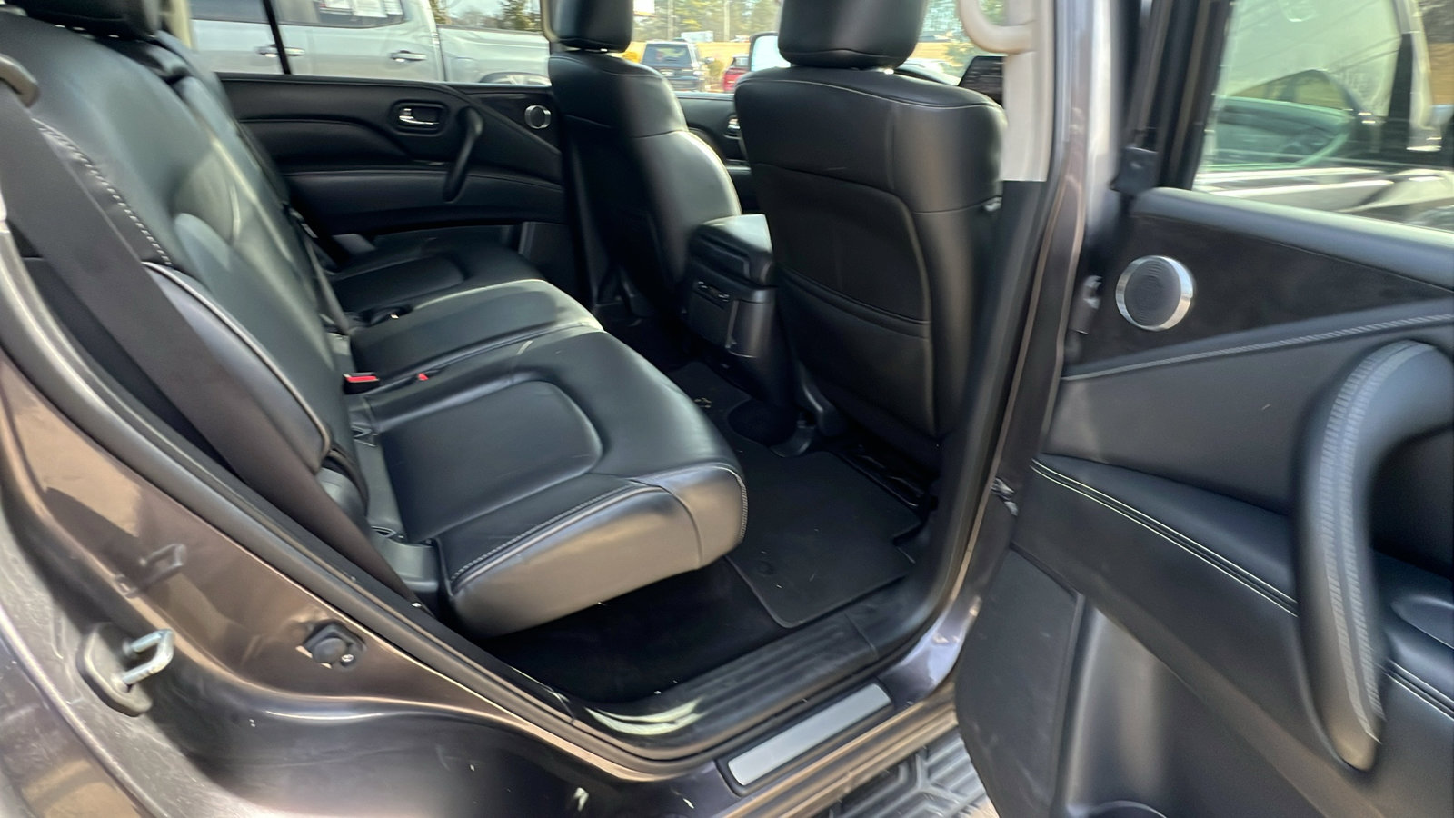 Used 2024 INFINITI QX80 Luxe image 21