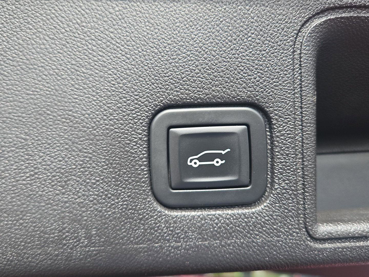 Used 2019 GMC Terrain SLT w/ Preferred Package AWD/4WD image 23