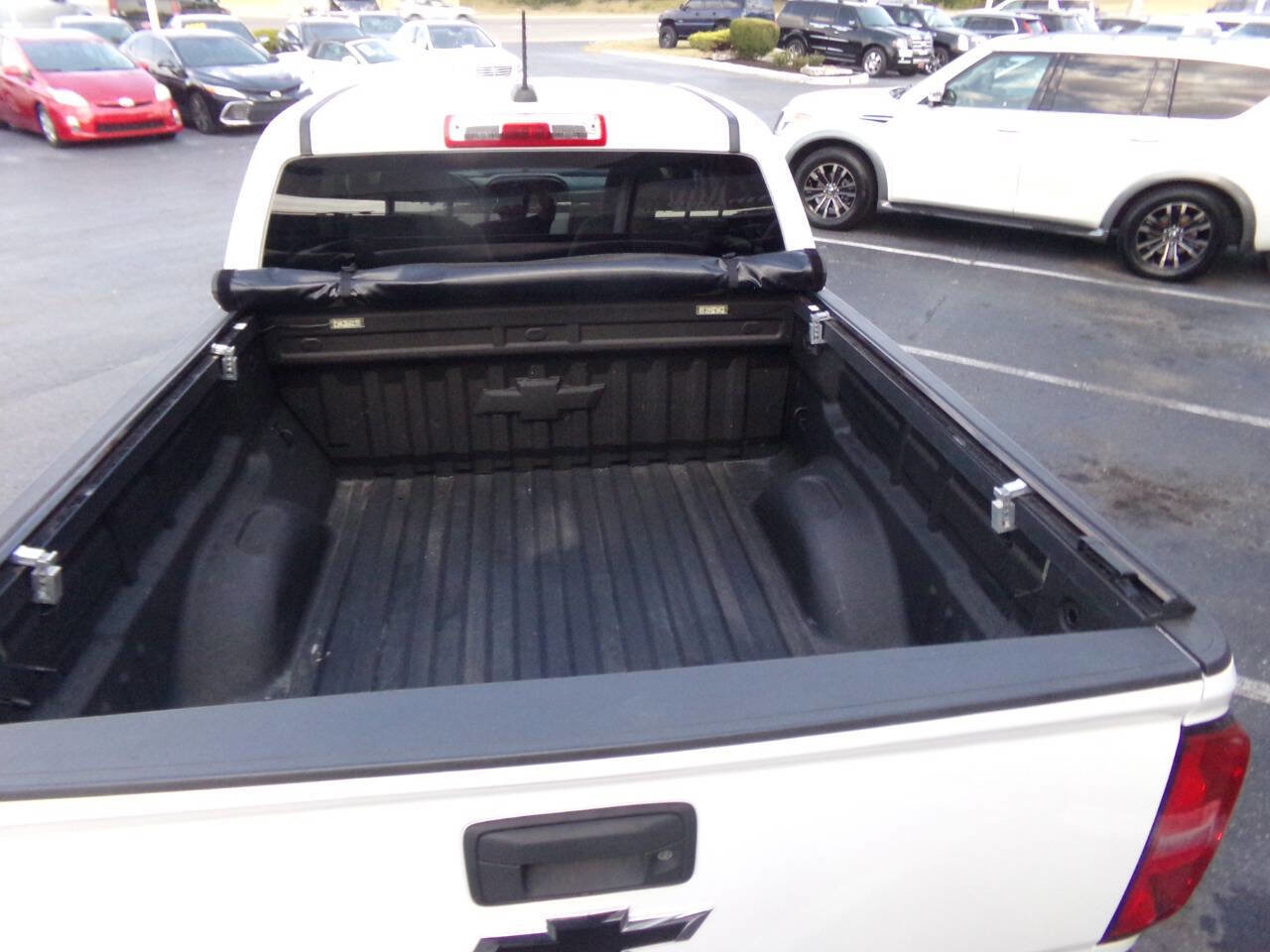 Used 2020 Chevrolet Colorado W/T w/ Custom Special Edition image 4