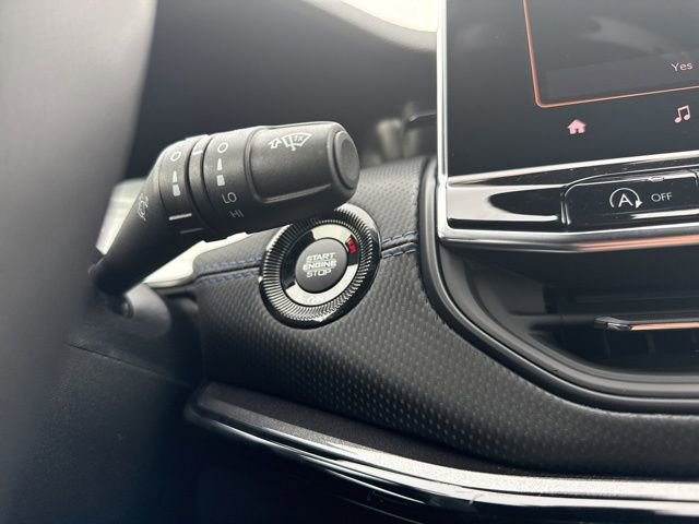 New 2026 Jeep Compass Limited image 32