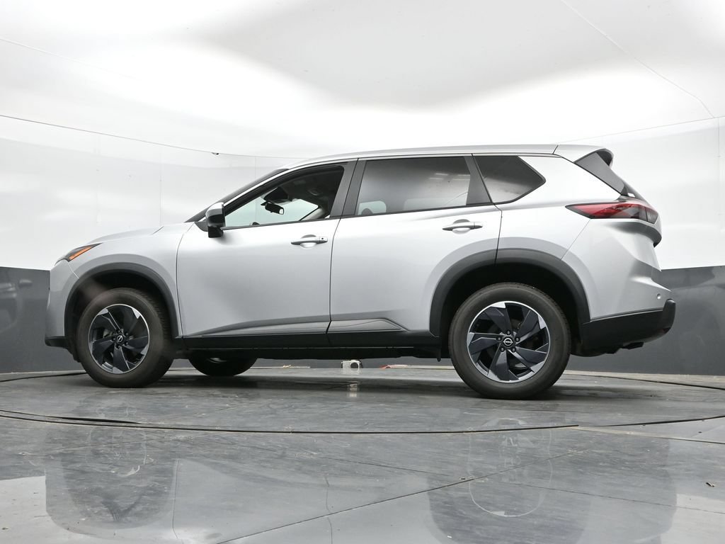 Used 2025 Nissan Rogue SV AWD/4WD image 44