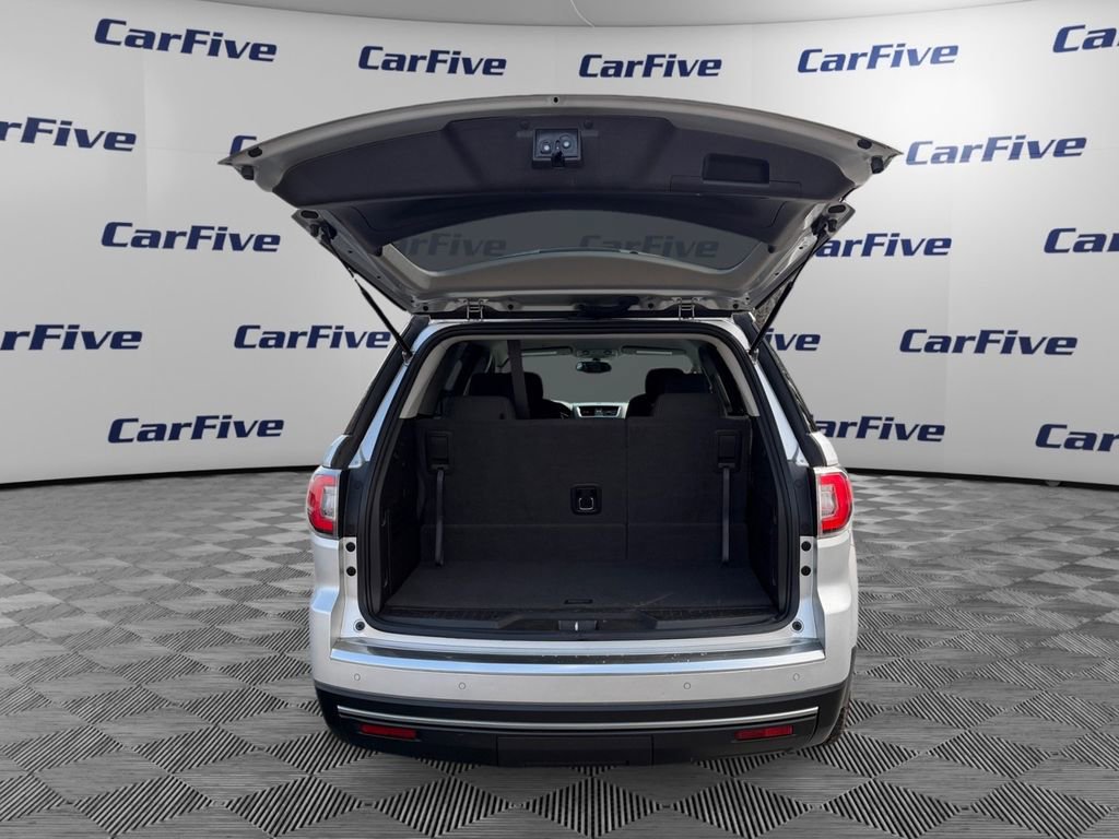 Used 2016 GMC Acadia SLE image 11