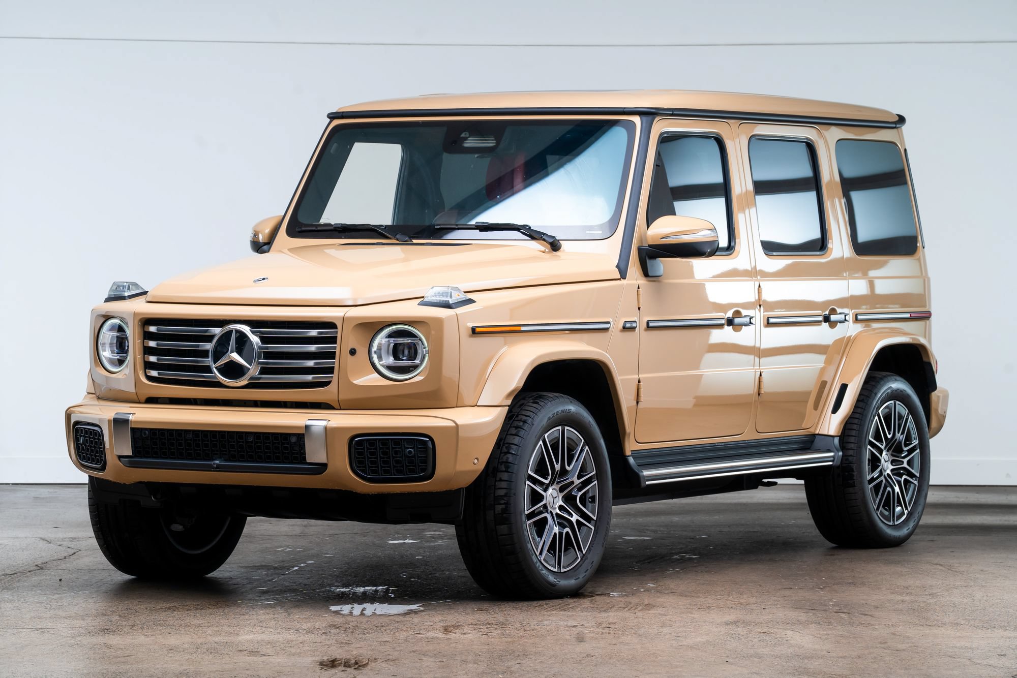 Used 2025 Mercedes-Benz G 580 w/ EQ Technology image 3