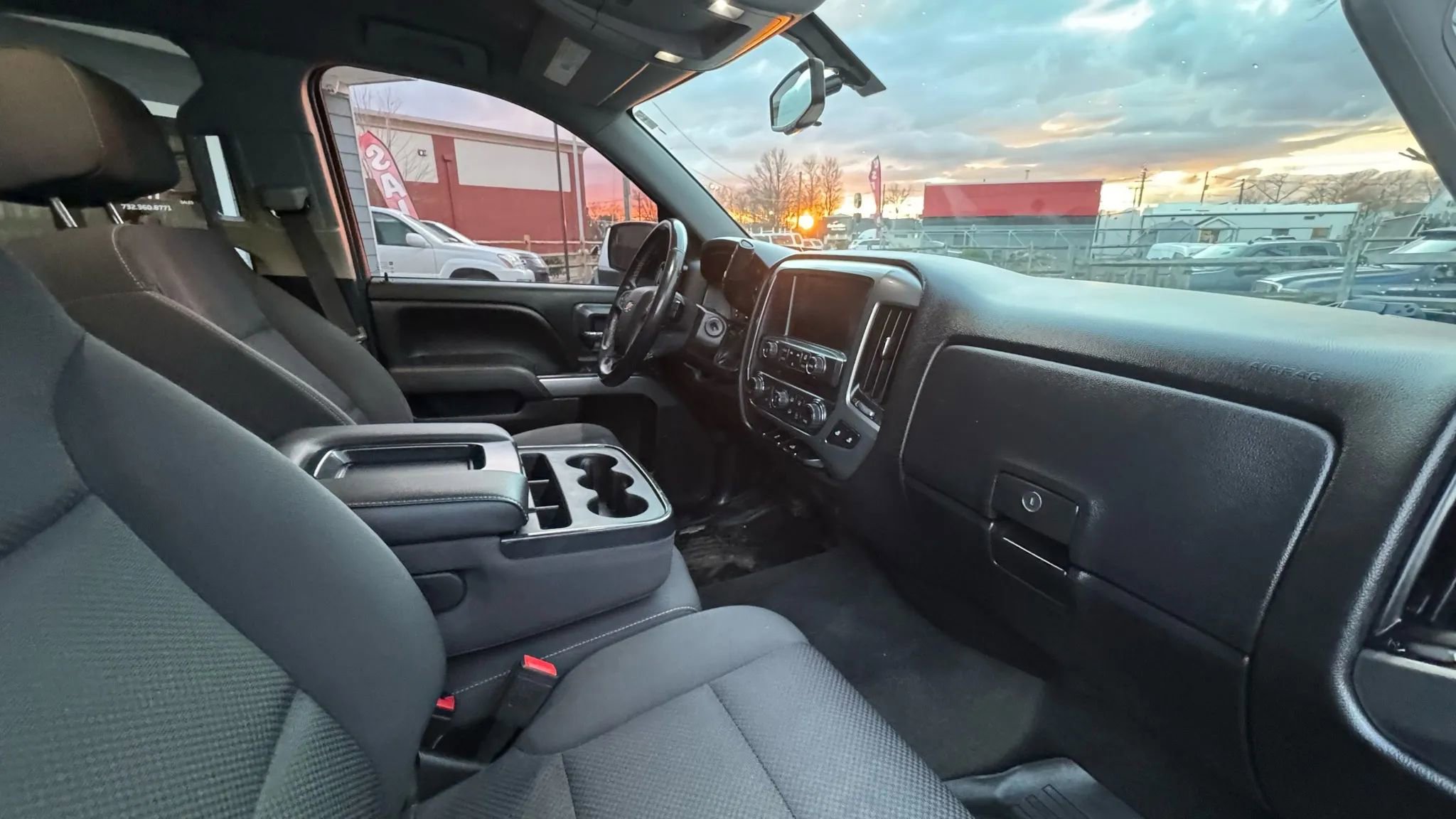 Used 2018 Chevrolet Silverado 1500 LT w/ All Star Edition image 31