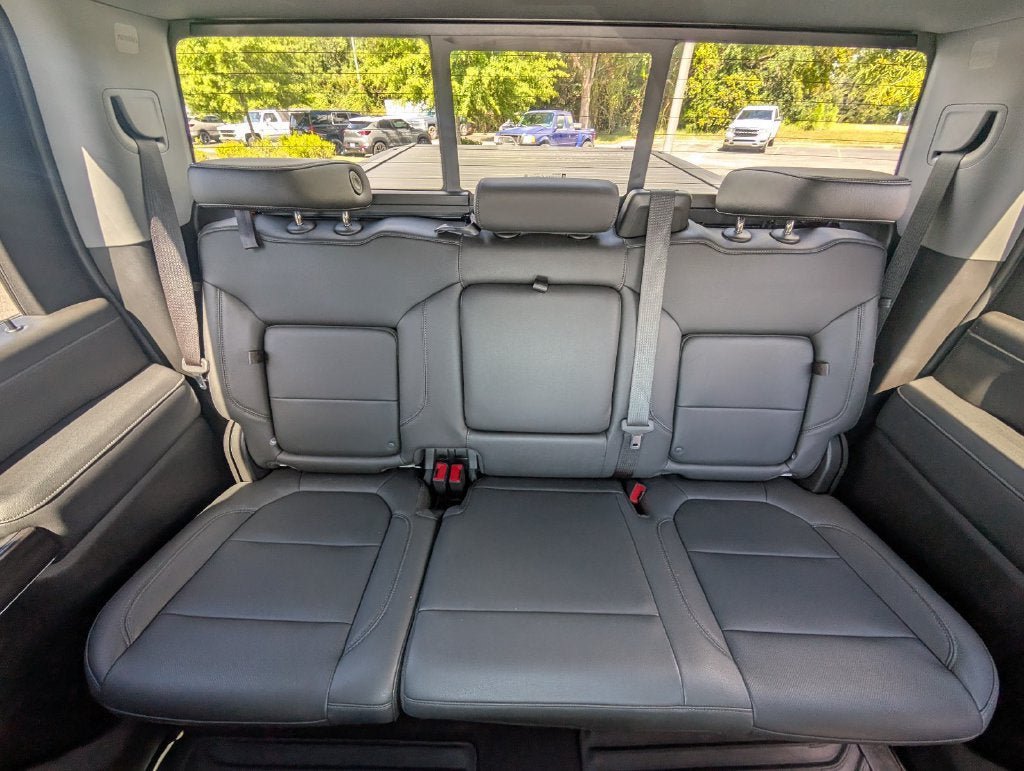 Used 2022 Chevrolet Silverado 2500 LTZ w/ LTZ Plus Package AWD/4WD image 29