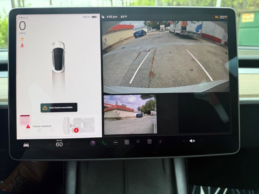 Used 2022 Tesla Model 3 Standard Range Plus image 17