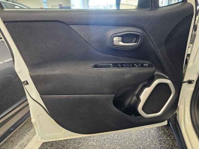 Used 2020 Jeep Renegade Sport AWD/4WD image 26