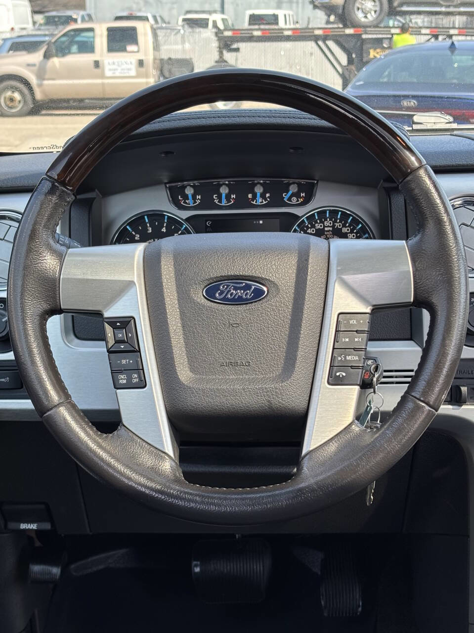 Used 2014 Ford F150 Platinum image 20