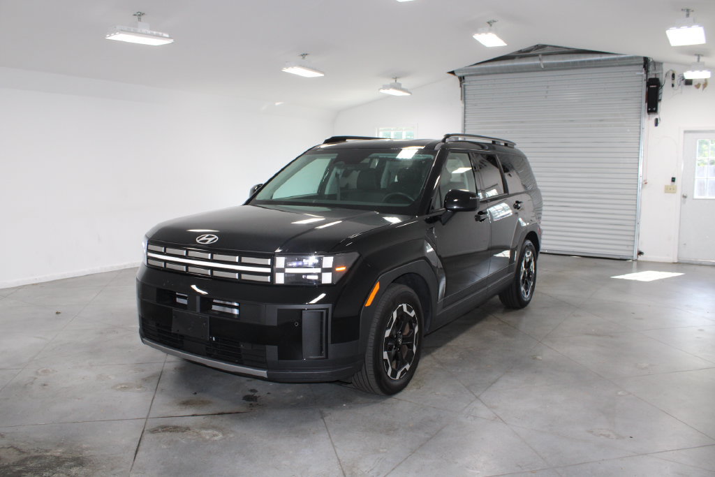 Used 2026 Hyundai Santa Fe SEL FWD image 4