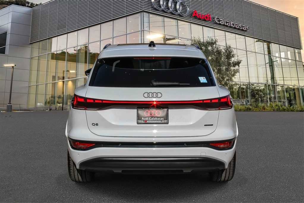 Used 2025 Audi Q6 e-tron Premium Plus w/ Premium Plus image 3