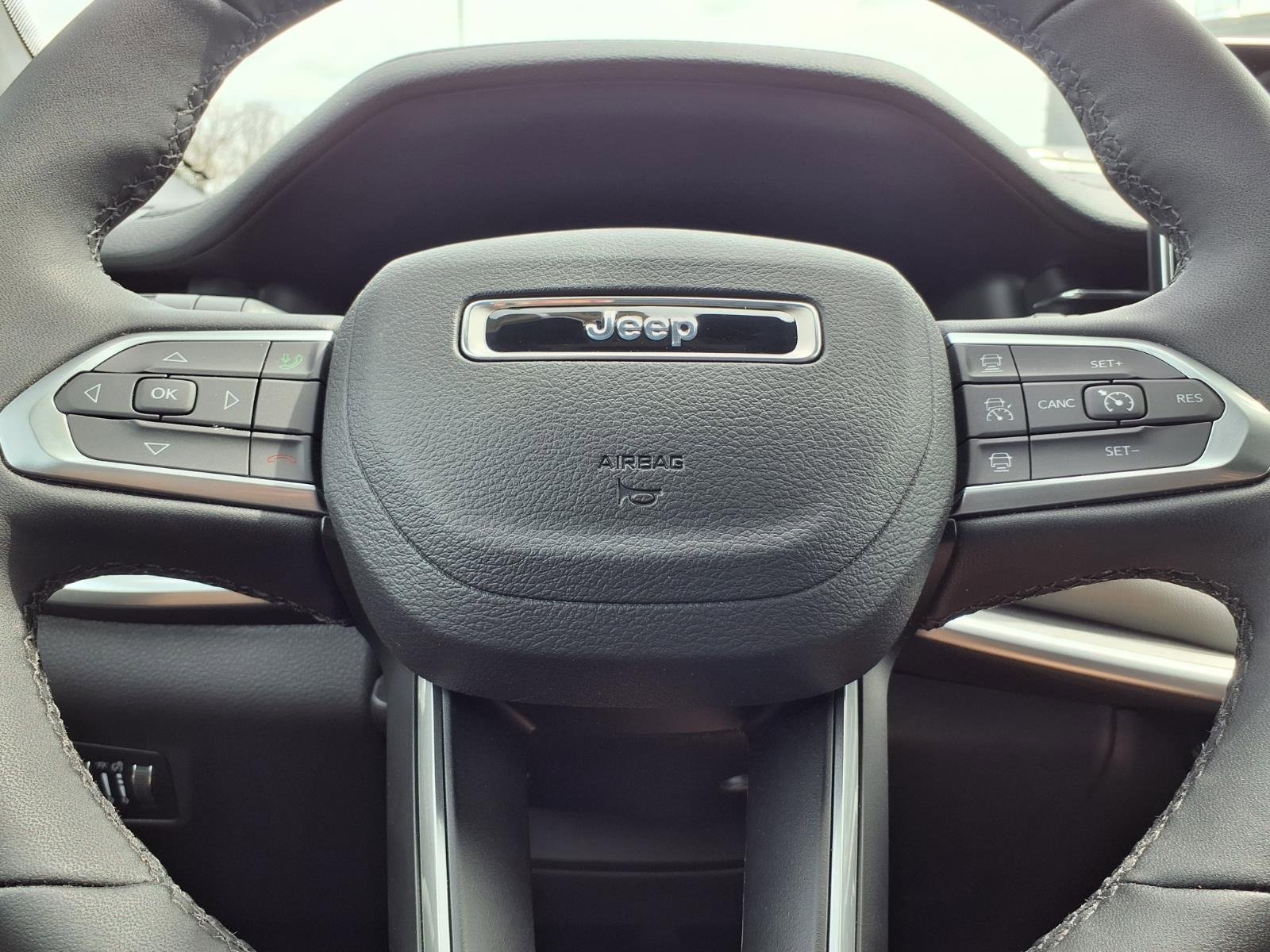 Used 2026 Jeep Compass Limited image 14