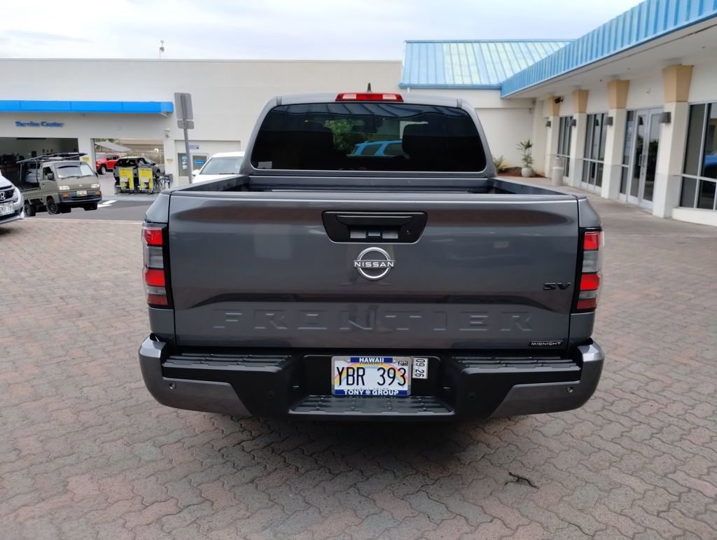 Used 2023 Nissan Frontier SV w/ Midnight Edition Package image 4