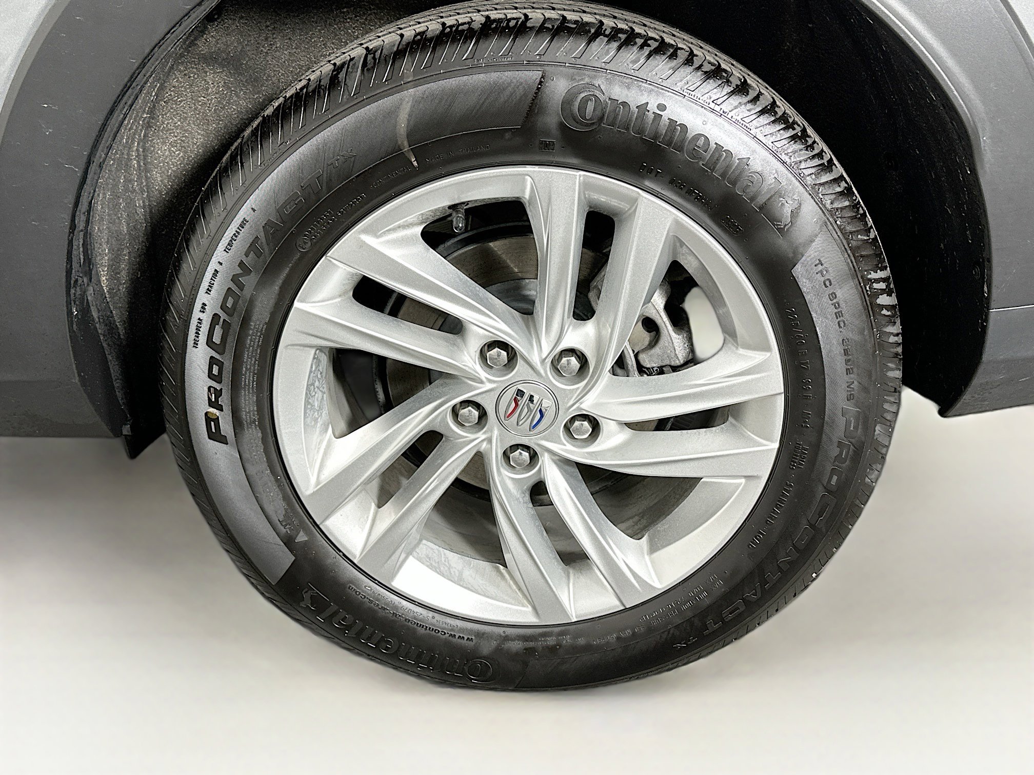 Used 2025 Buick Envista Preferred image 11