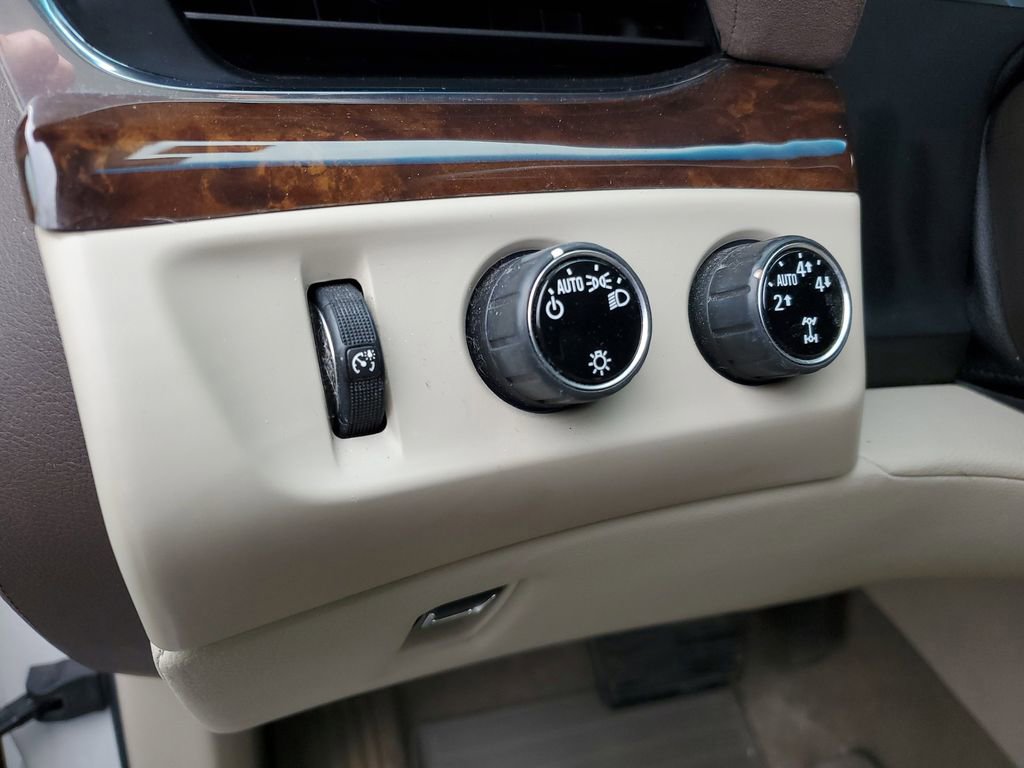Used 2016 Cadillac Escalade Premium image 10