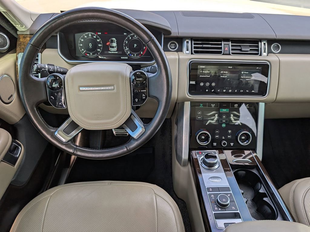 Used 2022 Land Rover Range Rover Westminster Edition image 17