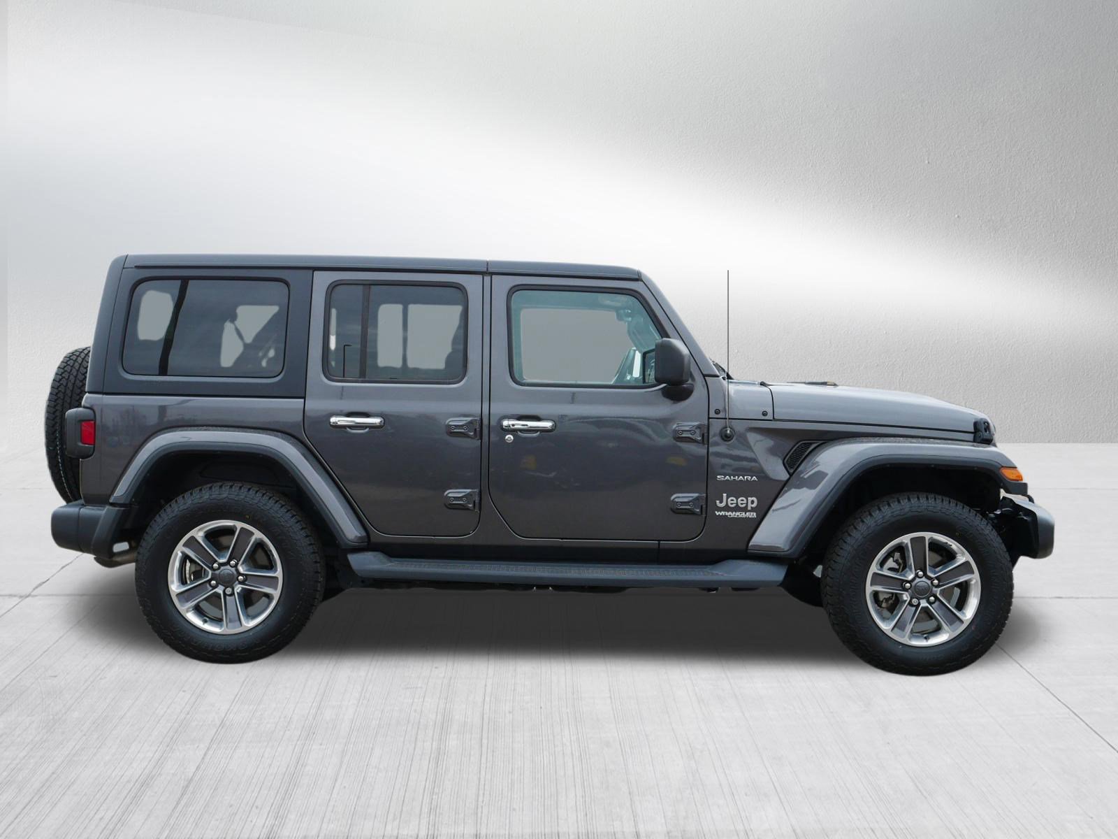 Used 2020 Jeep Wrangler Unlimited Sahara image 8