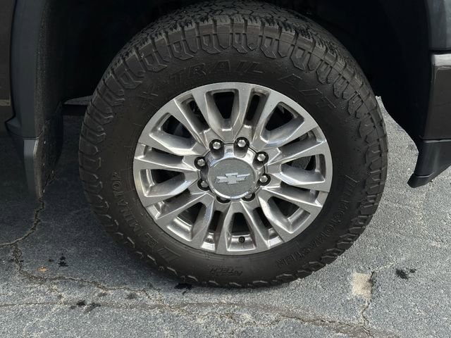 Used 2020 Chevrolet Silverado 2500 High Country image 10