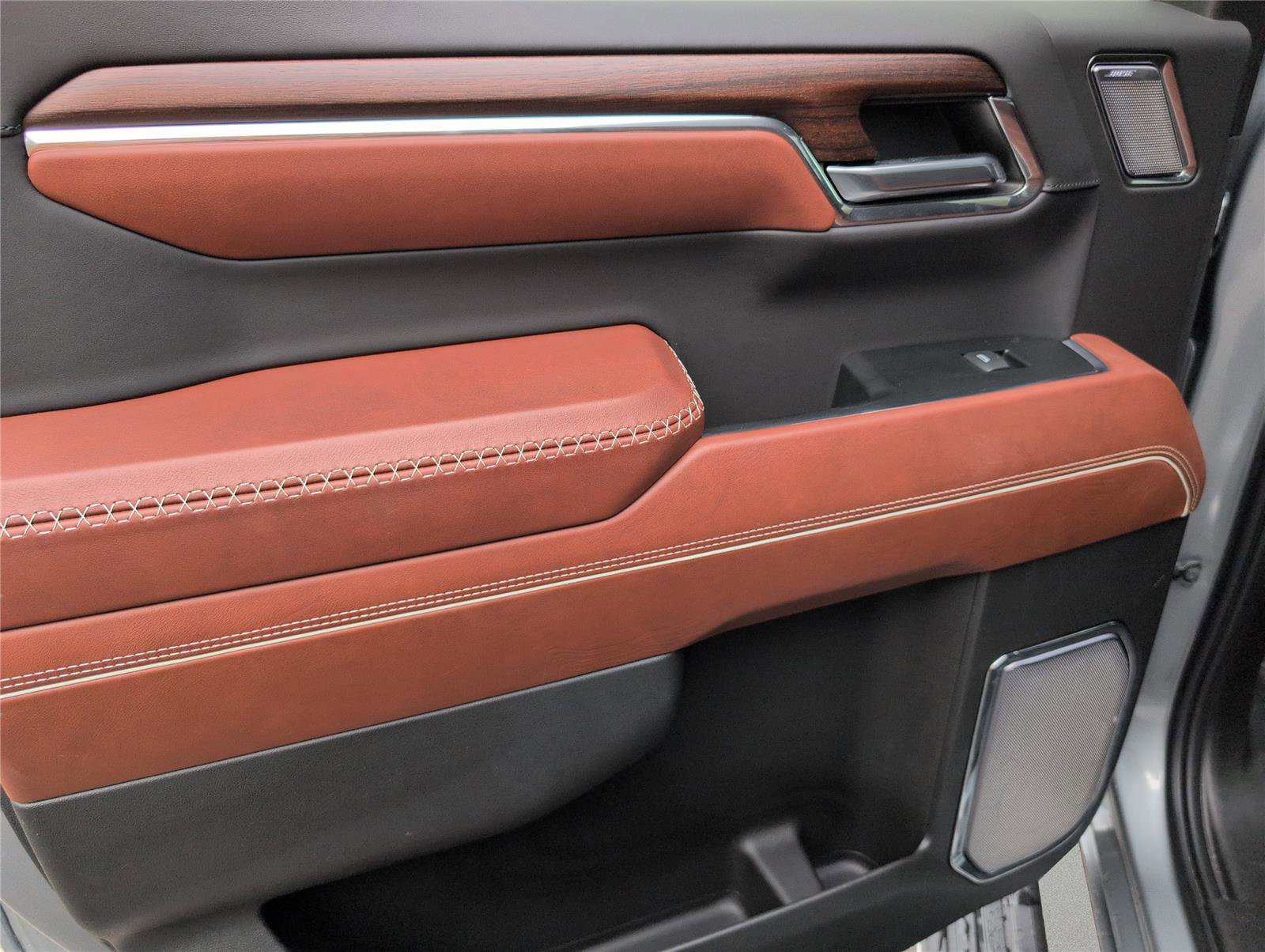 Used 2024 GMC Sierra 1500 Denali Ultimate image 33