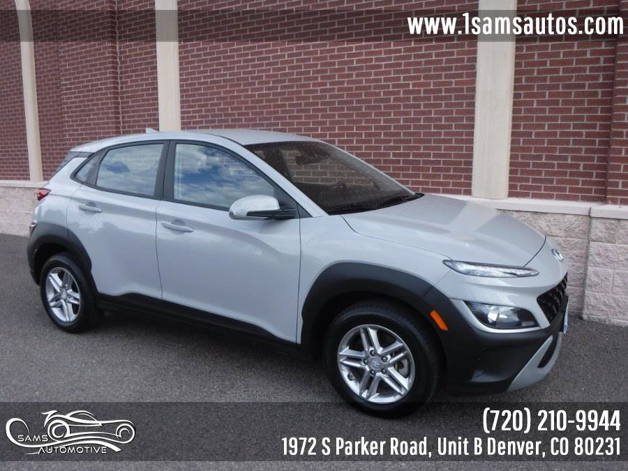 Used 2023 Hyundai Kona SE image 2