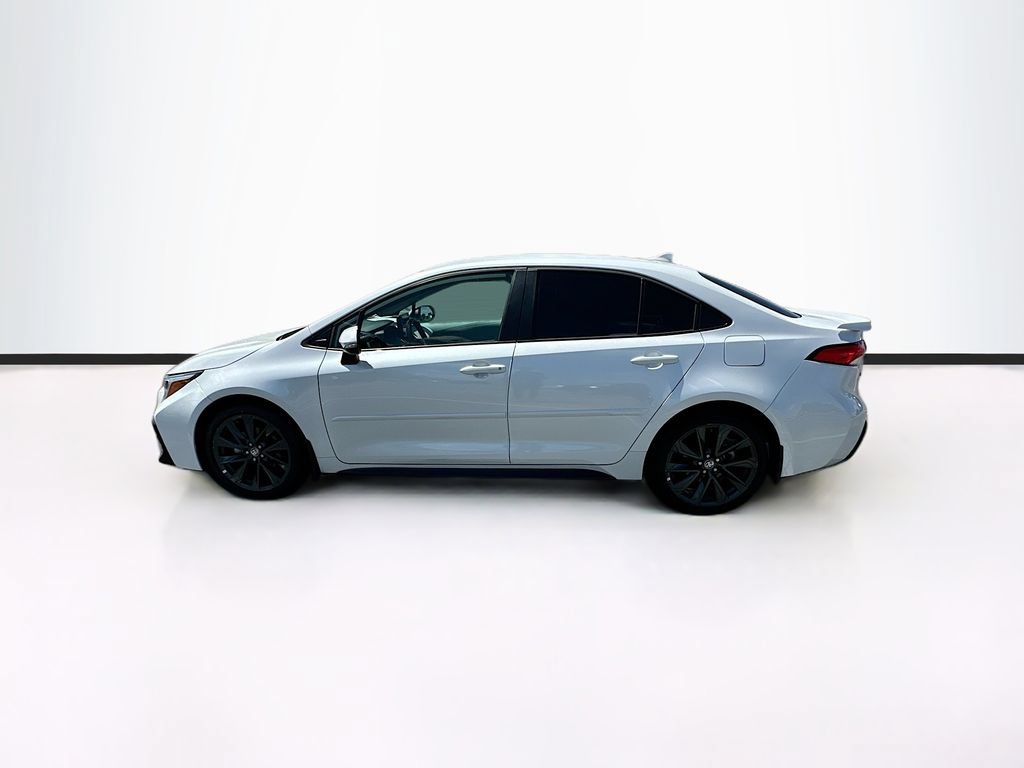 Used 2025 Toyota Corolla SE w/ Convenience Package FWD image 6