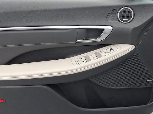 Certified 2023 Hyundai Sonata Limited w/ Cargo Package image 12