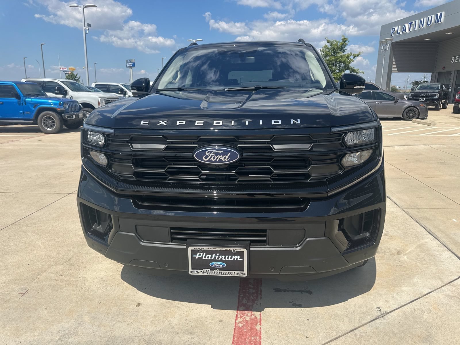New 2025 Ford Expedition Max Active RWD image 9