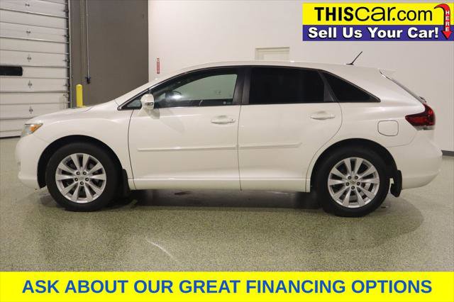 Used 2015 Toyota Venza LE FWD image 4