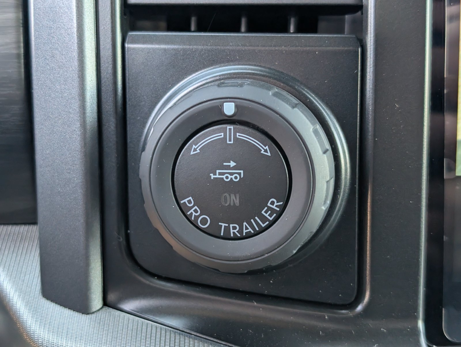 Used 2025 Ford F150 Lariat w/ Equipment Group 501A Mid AWD/4WD image 20